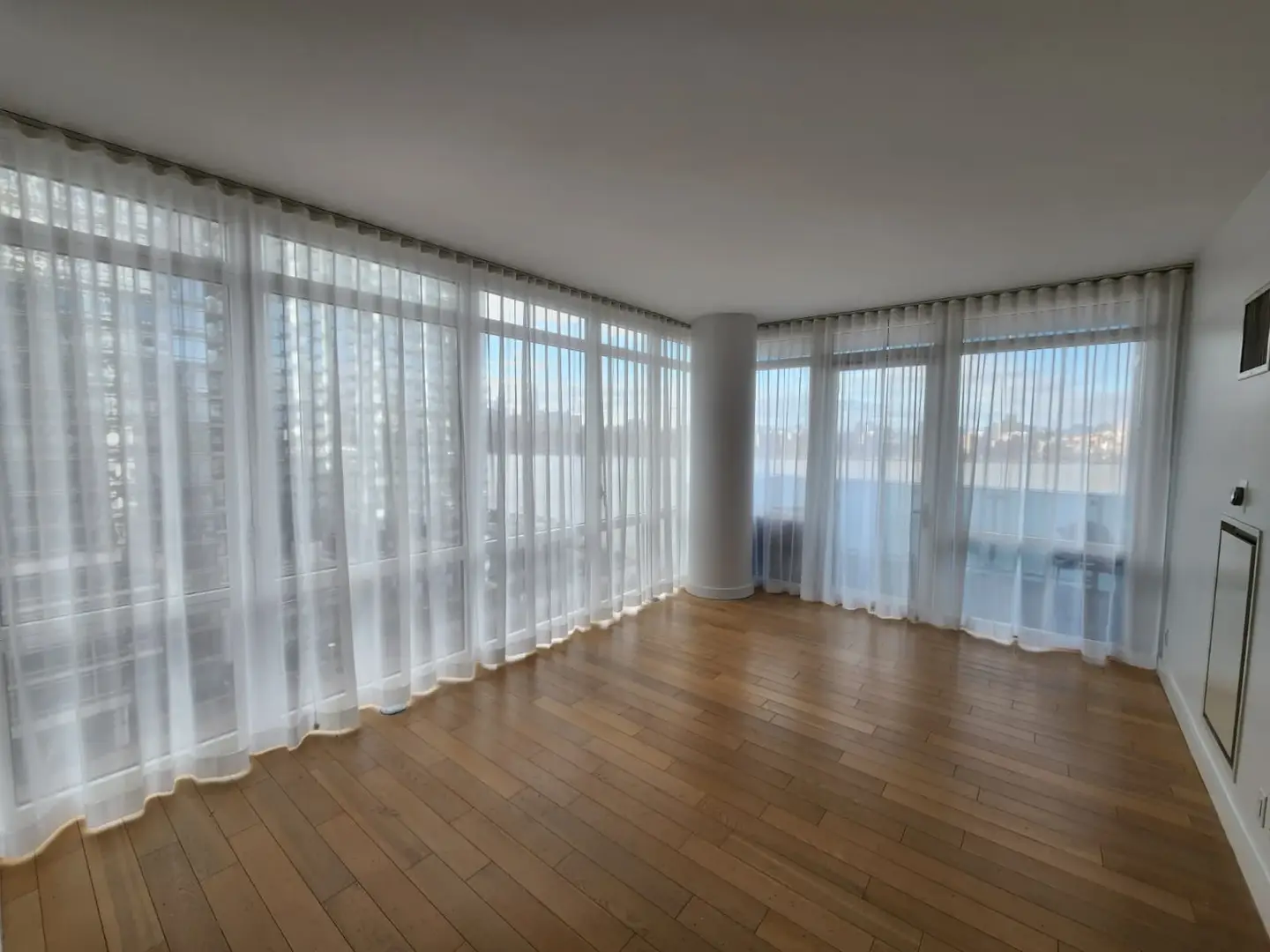 Curtains - example 39