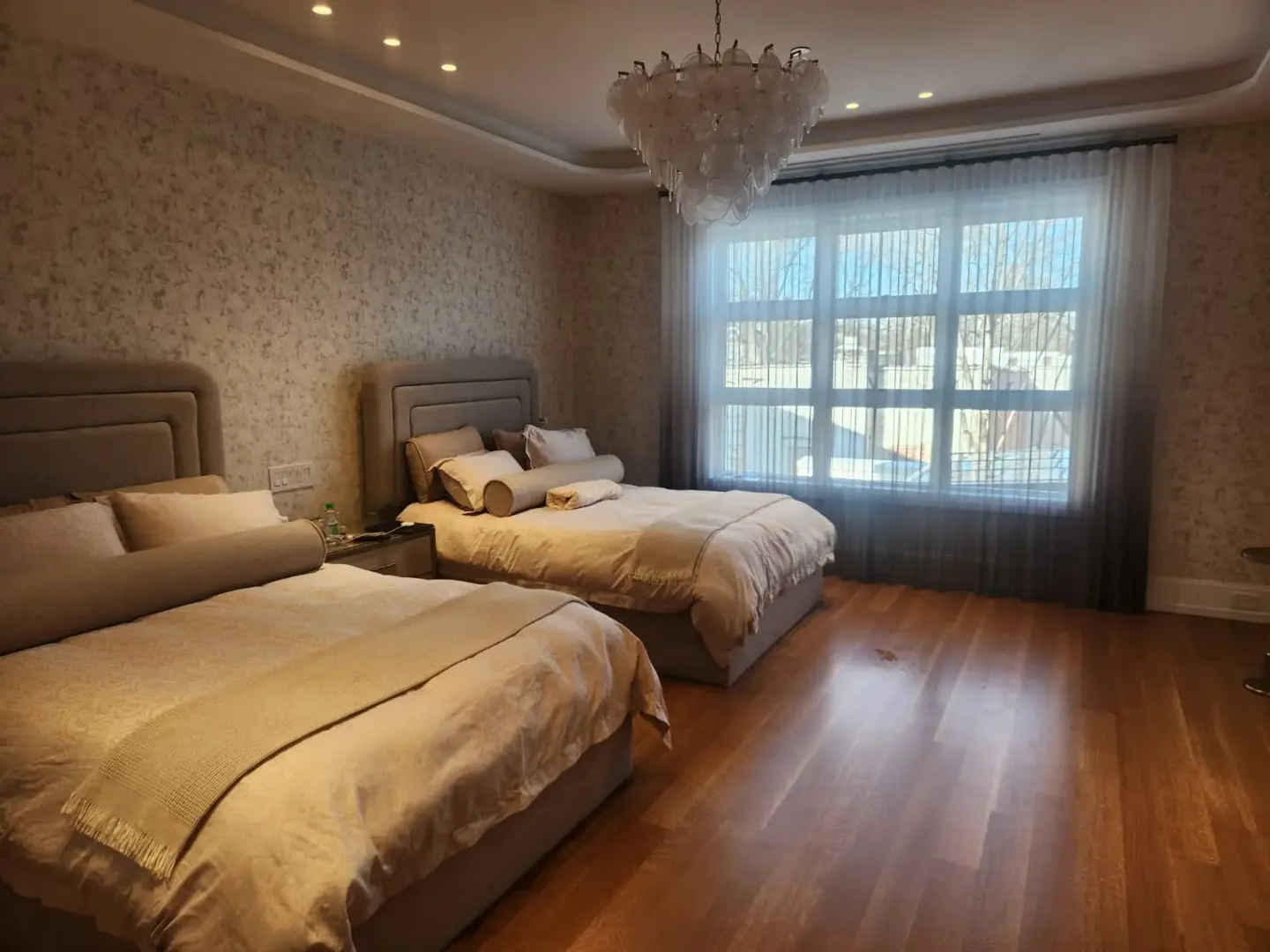 Curtains - example 7