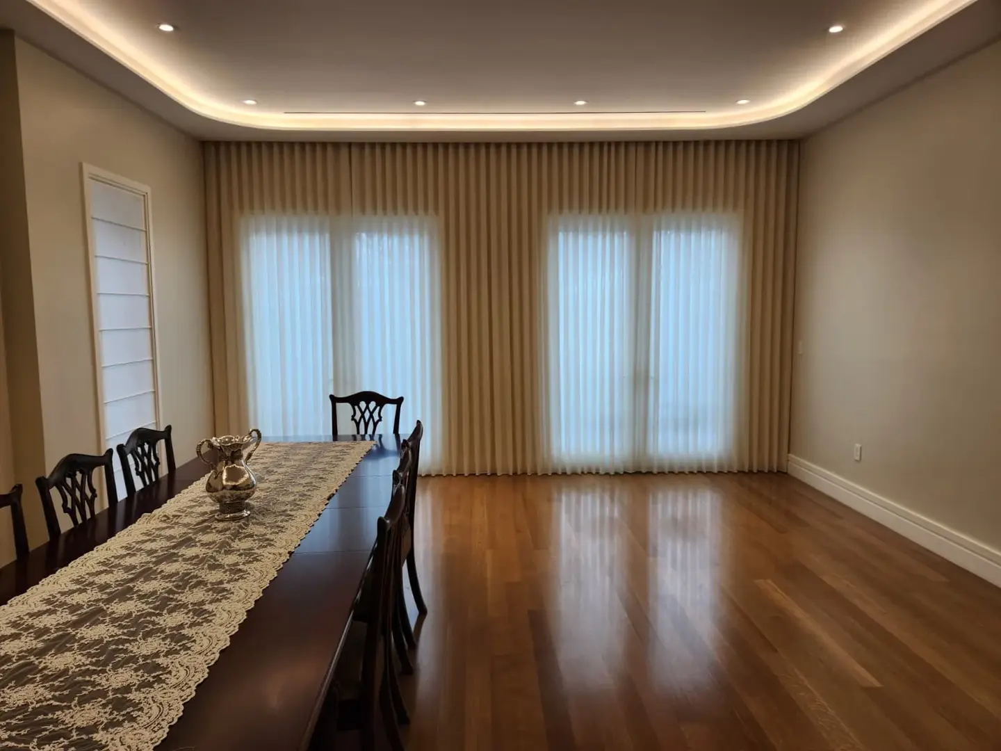 Curtains - example 10