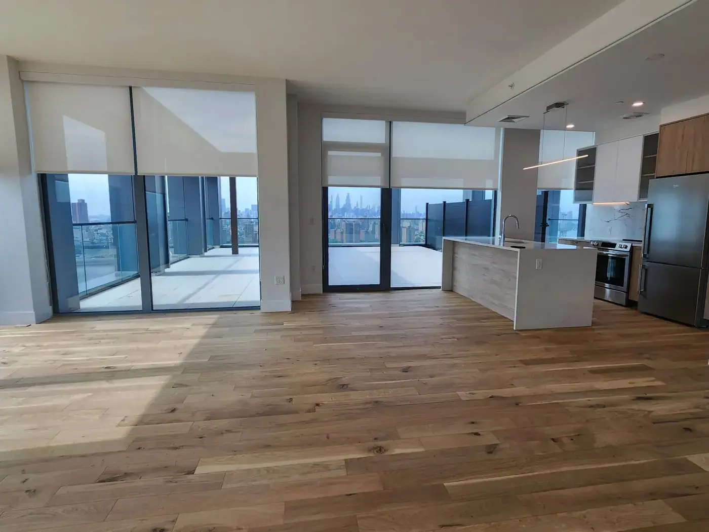 Roller Shades - example 11