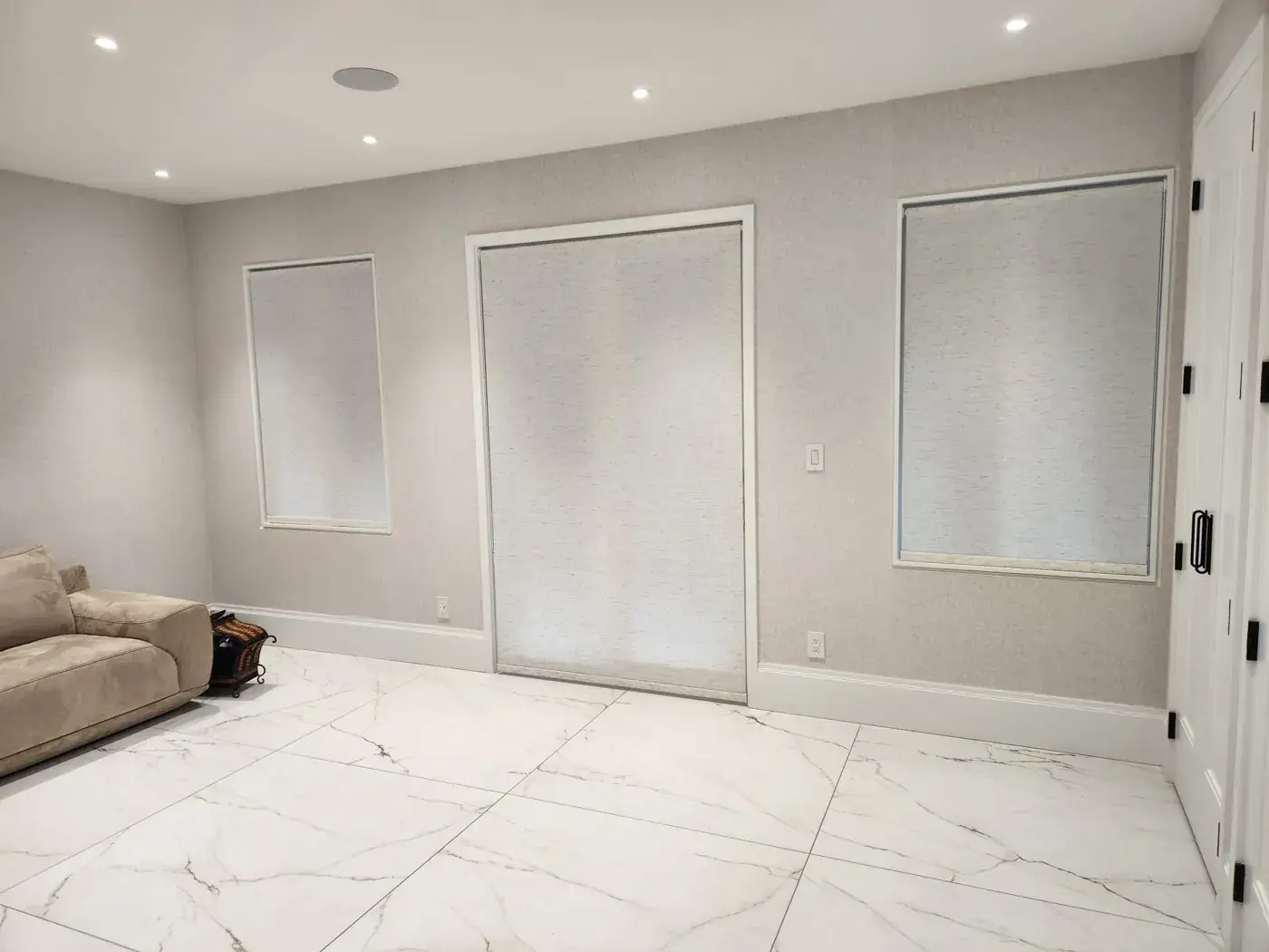 Roller Shades - example 18